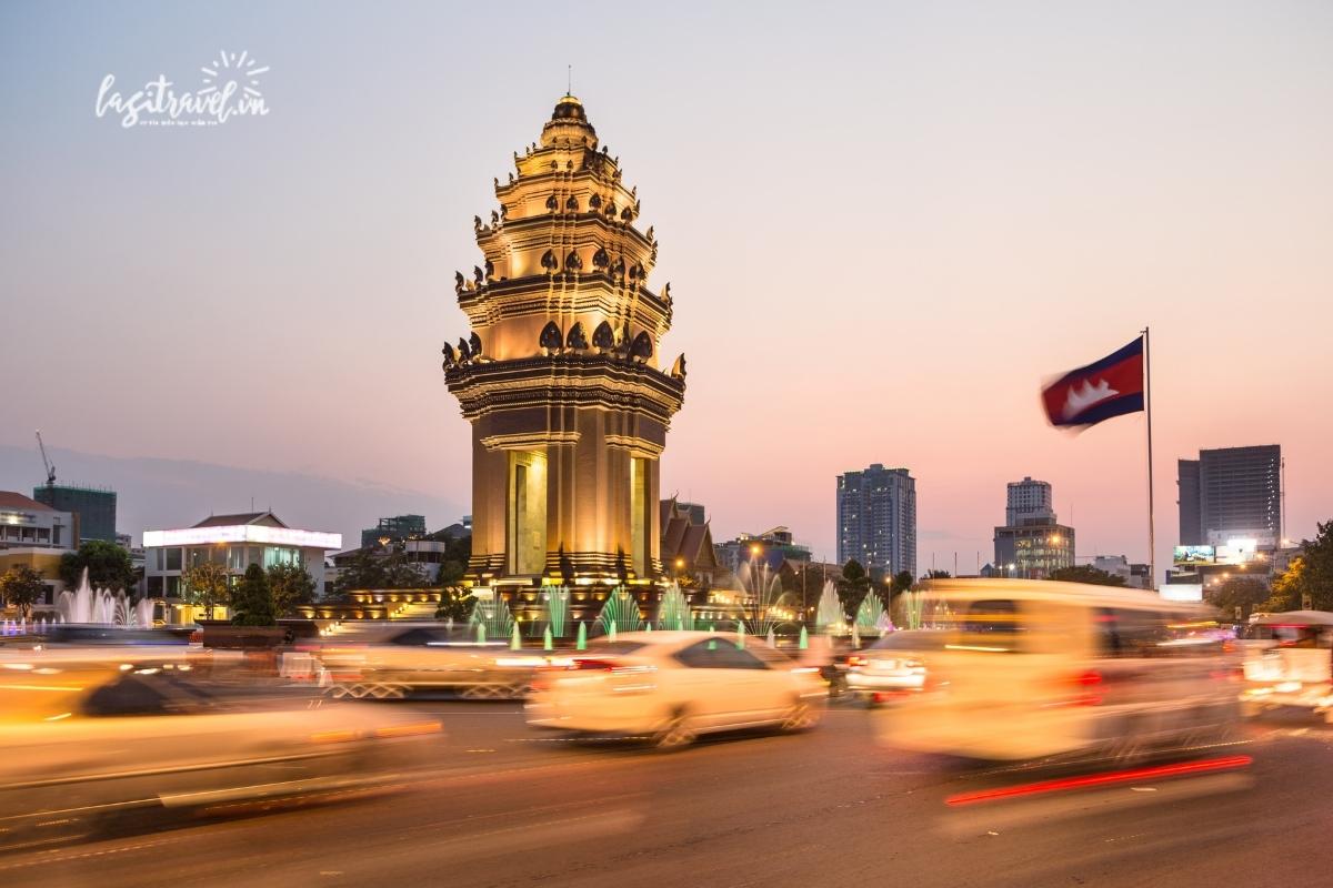 SIEM REAP - PHNOM PENH                                                                                     (Ăn ba bữa)